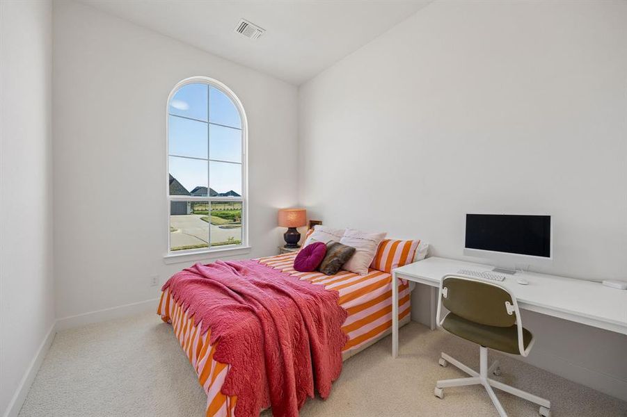 Furnished interior view inside a new home in , Rockwall (Image 25).
