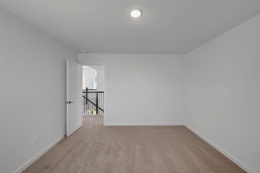 Spacious, unfurnished interior of a new home in Moran Ranch, Willis (Image 32).