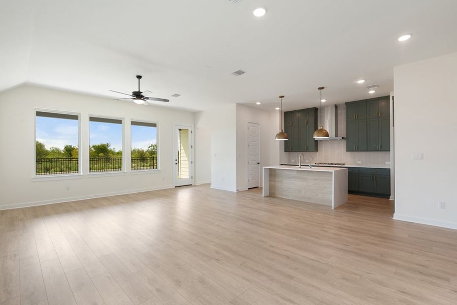 Spacious, unfurnished interior of a new home in Lagos Reserve, Manor (Image 22).