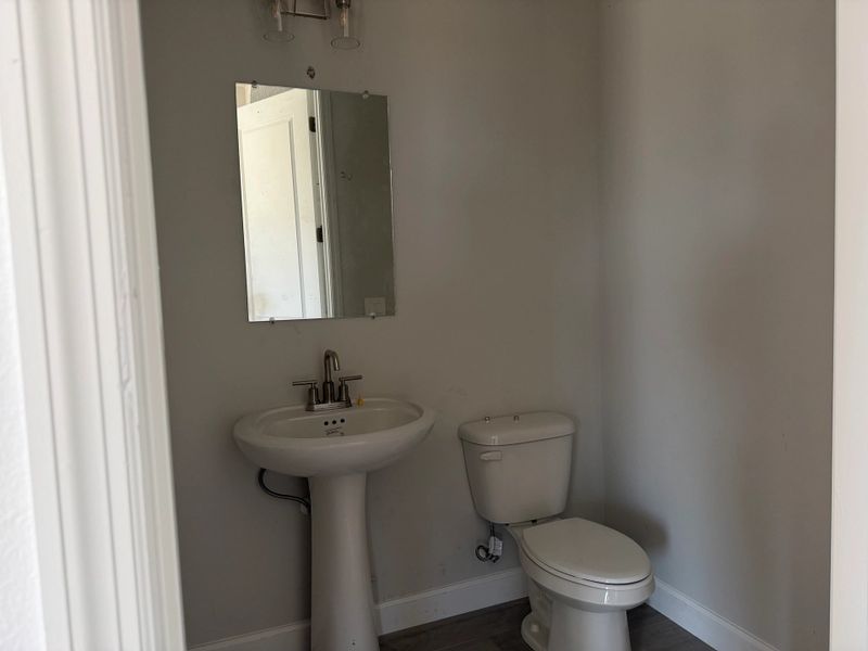 Convenient first-floor powder bath Convenient first-floor powder bath