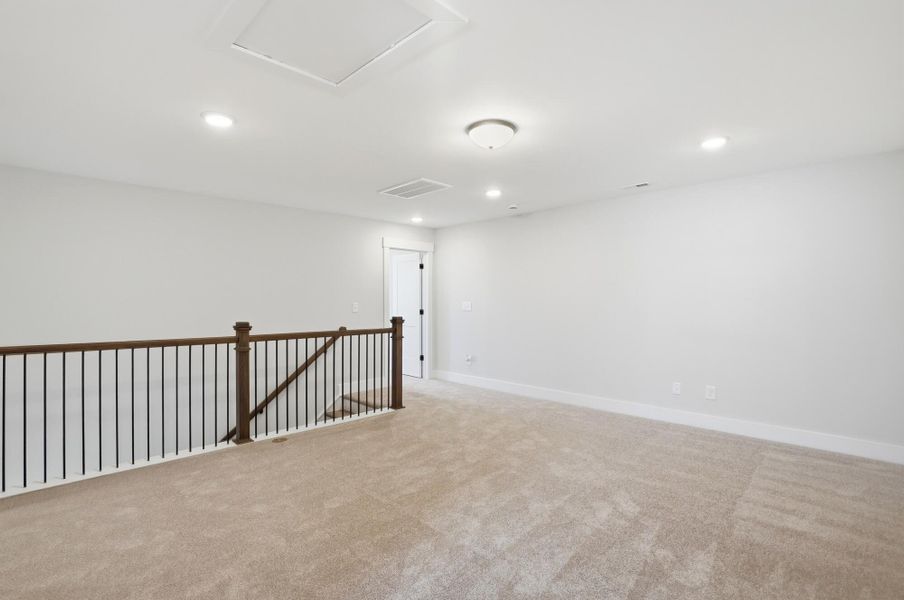 Spacious, unfurnished interior of a new home in Blythe Mill Townhomes, Waxhaw (Image 31). Spacious, unfurnished interior of a new home in Blythe Mill Townhomes, Waxhaw (Image 31).