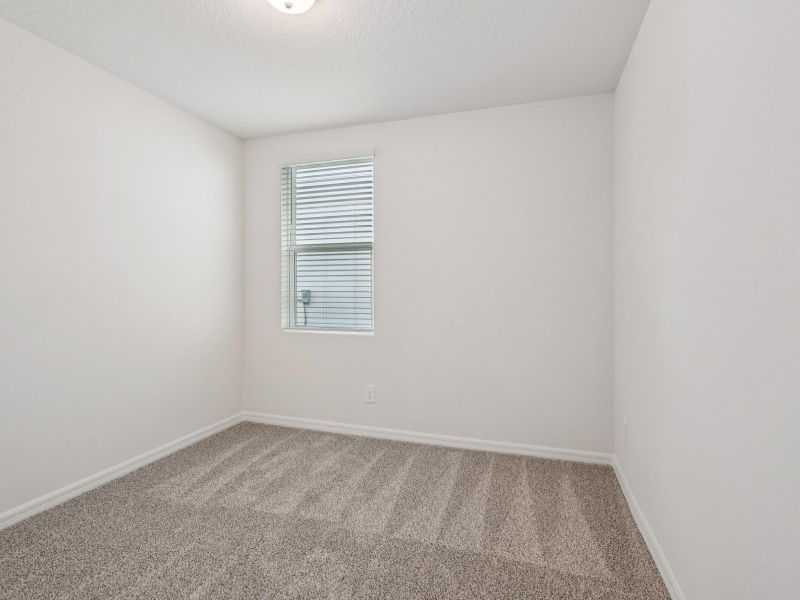 Spacious, unfurnished interior of a new home in Springs at Lake Alfred - Signature Series, Lake Alfred (Image 10).