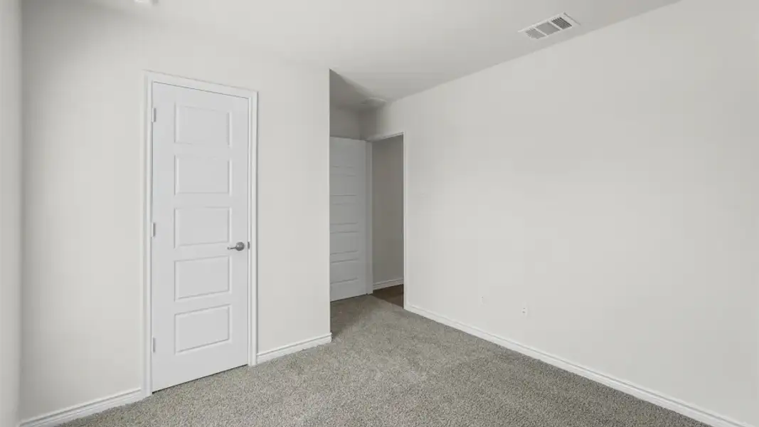 Spacious, unfurnished interior of a new home in Elevon, Lavon (Image 29).