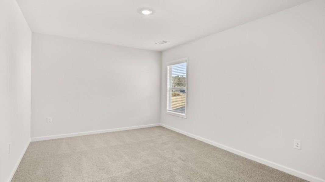 Spacious, unfurnished interior of a new home in Haven Abbey, Cumming (Image 27).