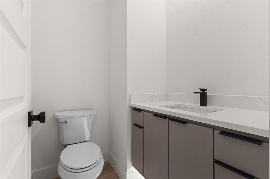 Furnished interior view inside a new home in , Dallas (Image 12).