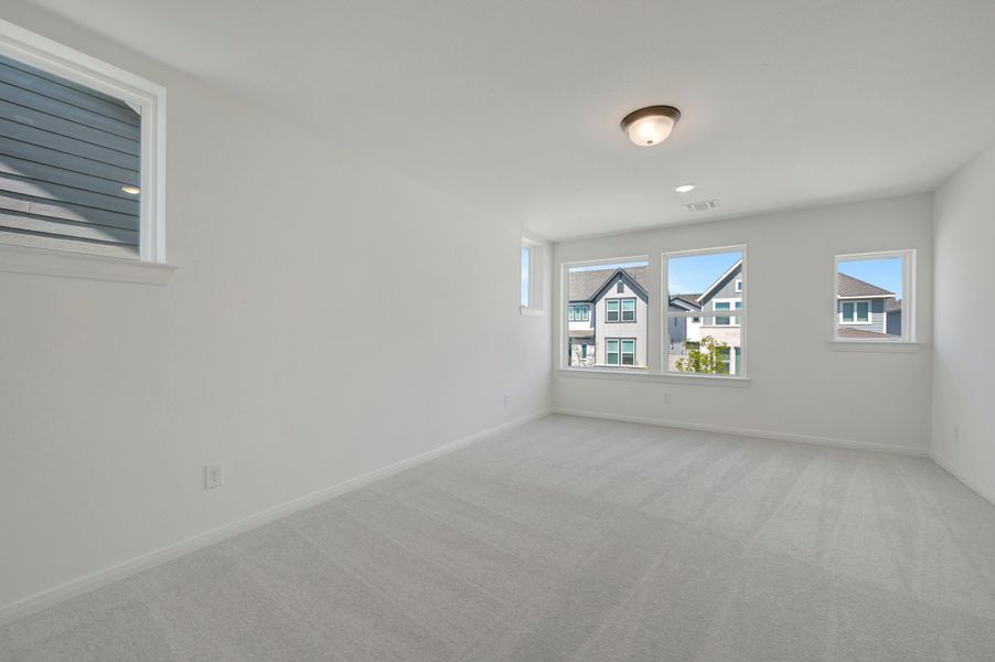 Spacious, unfurnished interior of a new home in Painted Tree Woodland West – Cottages, McKinney (Image 15).