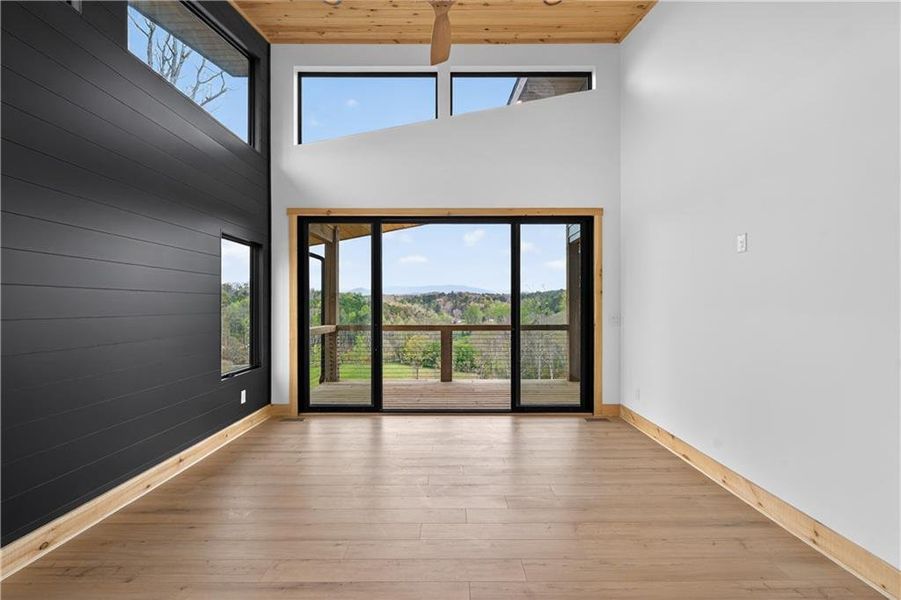 Spacious, unfurnished interior of a new home in , Ellijay (Image 35).