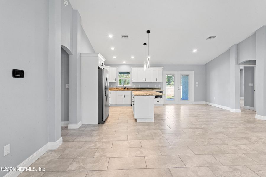 Spacious, unfurnished interior of a new home in , Archer (Image 12).