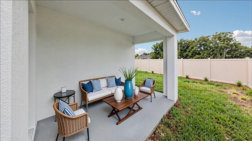 Representative exterior details of a home built from the Harper by D.R. Horton in Sandal Key, Weeki Wachee (Image 3).