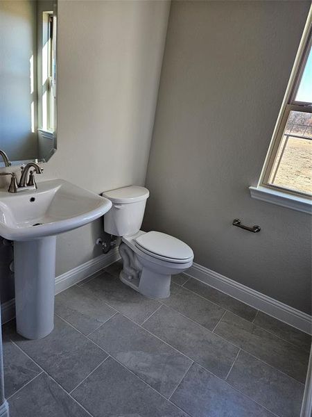 Furnished interior view inside a new home in Pecan Grove, Whitesboro (Image 4).