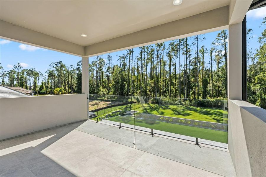 Exterior details and patio area of a home in , Montverde (Image 32).