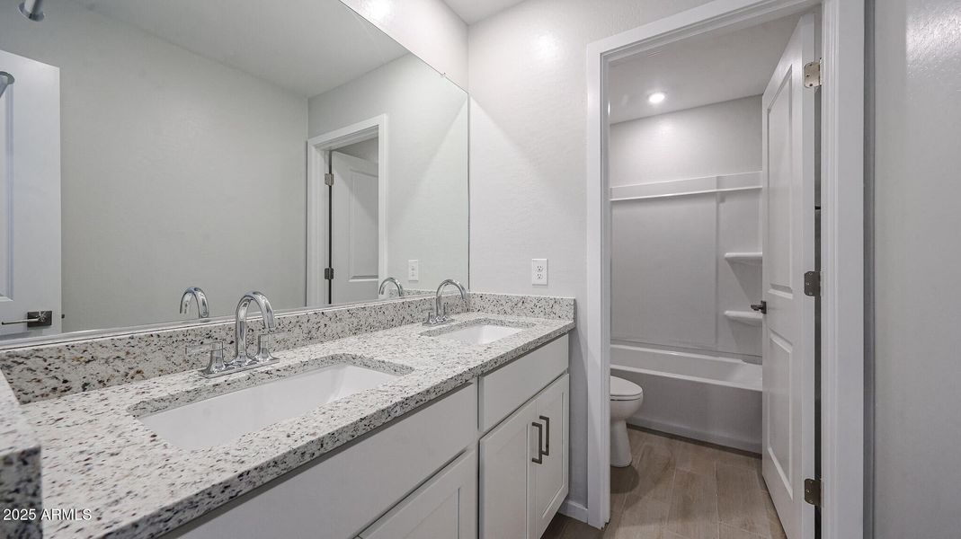 20_Rancho-Vista_Century-Communities_Surp