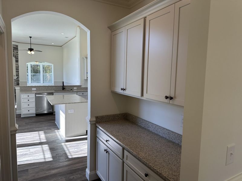 Furnished interior view inside a new home in Weston, Campobello (Image 3).