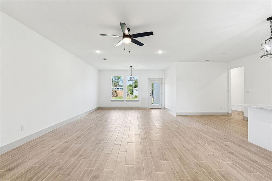 Spacious, unfurnished interior of a new home in , Granbury (Image 13).