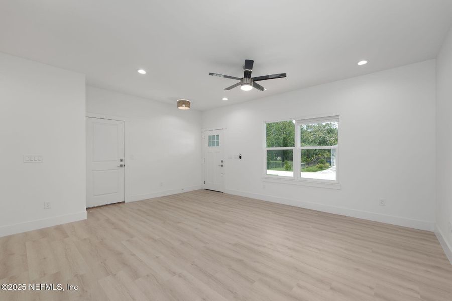 Spacious, unfurnished interior of a new home in , St. Augustine (Image 27).