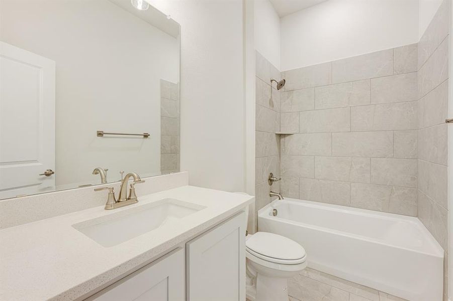 Furnished interior view inside a new home in ArrowBrooke Classic 50, Aubrey (Image 12).