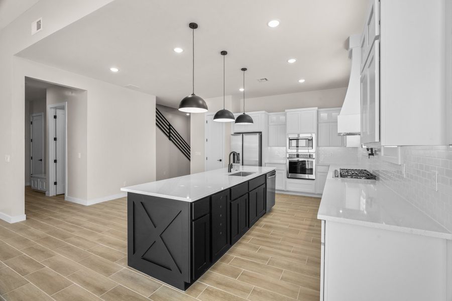 Furnished interior view inside a new home in Verdancia, El Paso (Image 12).