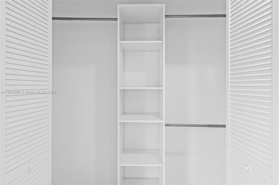 Spacious, unfurnished interior of a new home in , Lehigh Acres (Image 36).