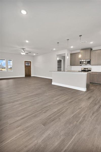 photos are for reference only actual home may vary. photos are for reference only actual home may vary.