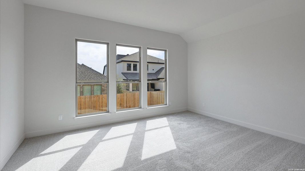 Spacious, unfurnished interior of a new home in Arcadia Ridge, San Antonio (Image 23).