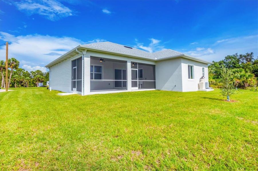Exterior details and patio area of a home in , Port Charlotte (Image 25).