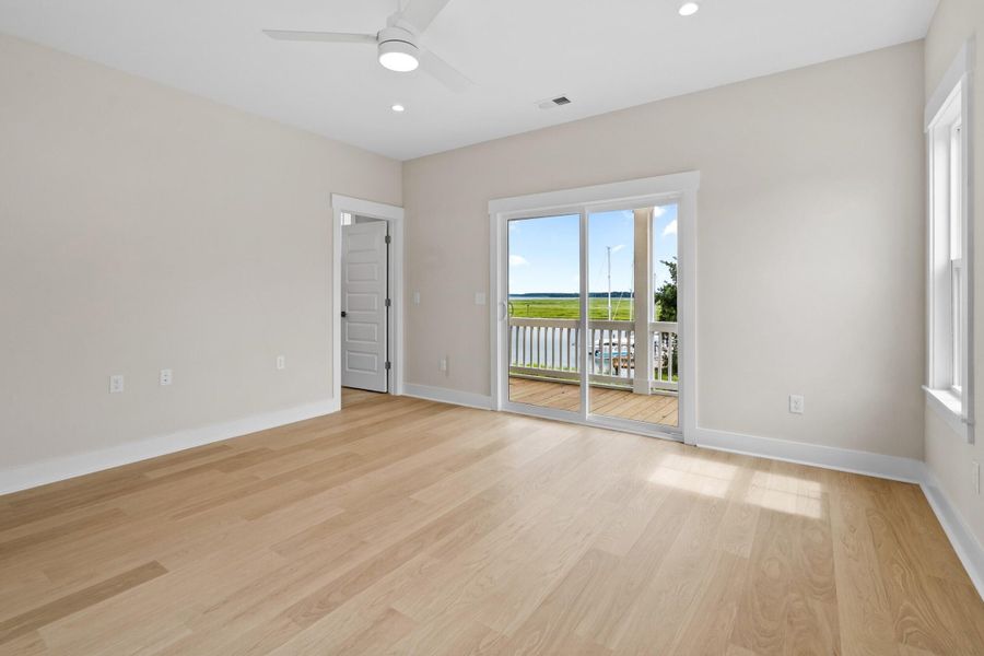 Spacious, unfurnished interior of a new home in , Beaufort (Image 14). Spacious, unfurnished interior of a new home in , Beaufort (Image 14).