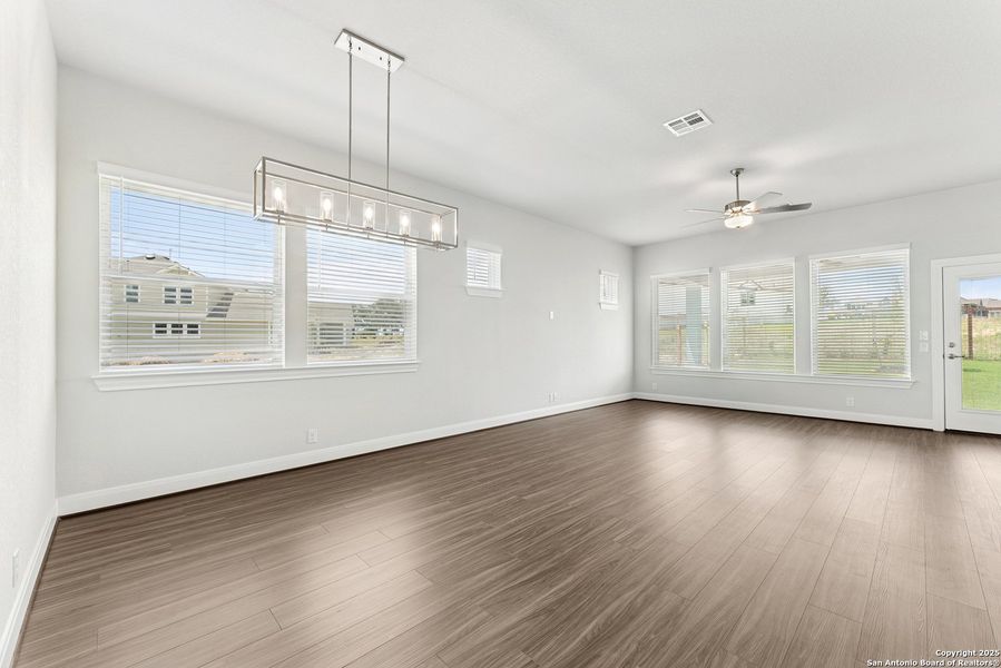 Spacious, unfurnished interior of a new home in The Crossvine 45’, Schertz (Image 30).