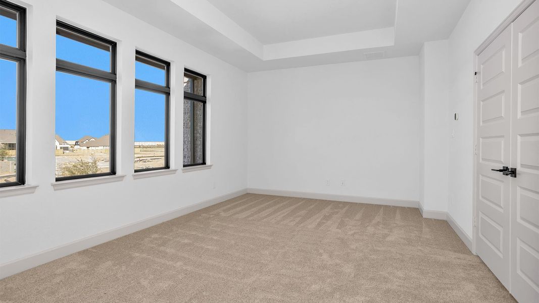 Spacious, unfurnished interior of a new home in Jordan Ranch 65', Fulshear (Image 7).