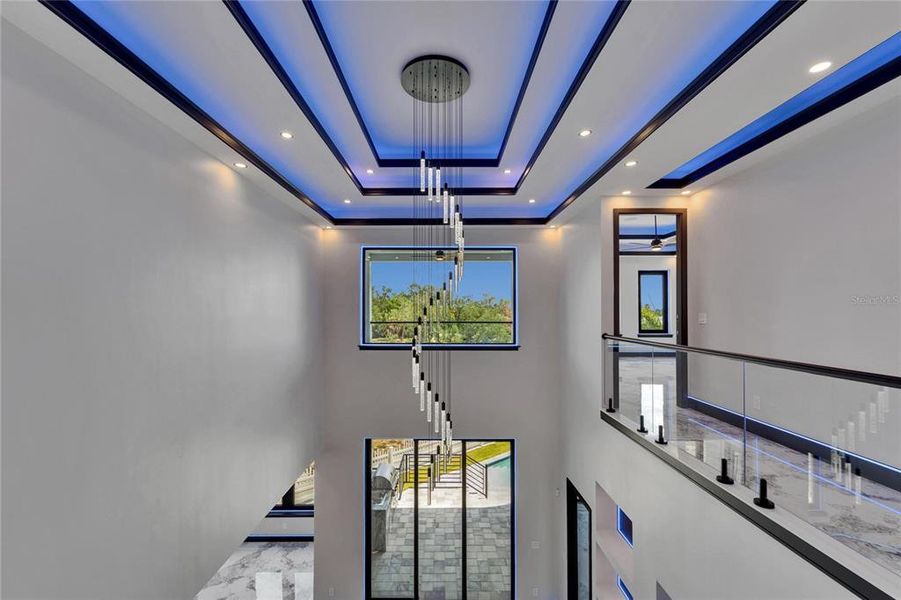 Spacious, unfurnished interior of a new home in , Apollo Beach (Image 77).