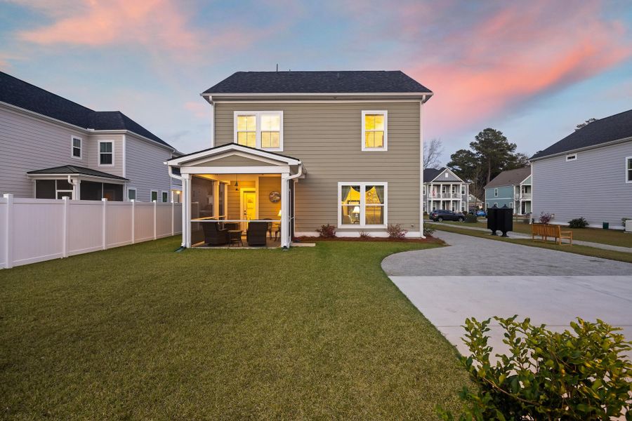 Exterior details and patio area of a home in Pineland Village, Summerville (Image 31).