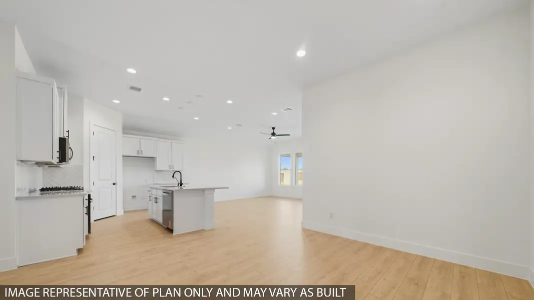 Spacious, unfurnished interior of a new home in Mill Creek Estates, Magnolia (Image 15).