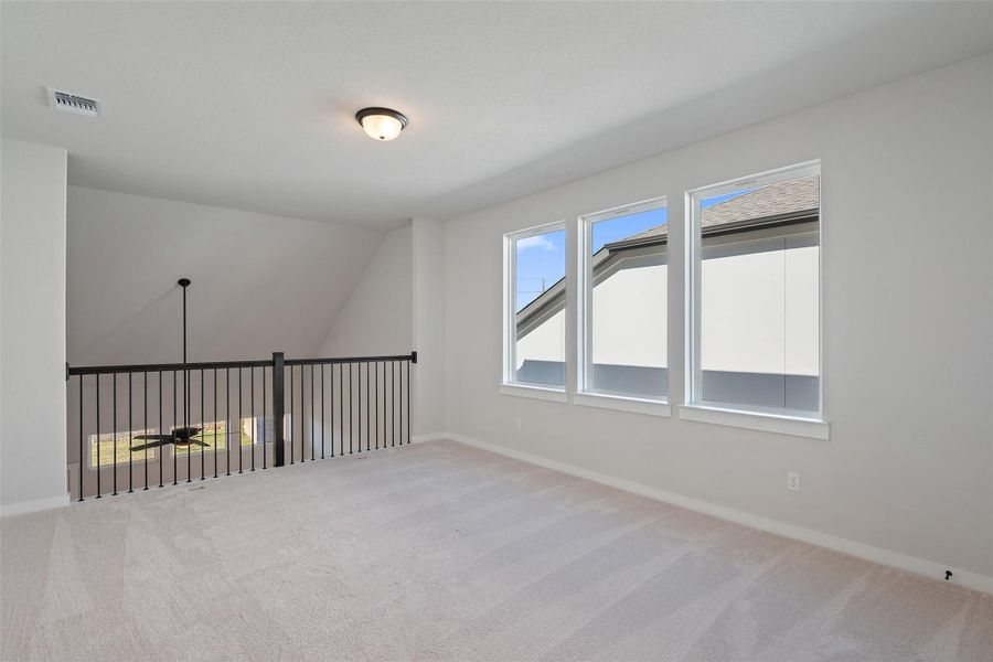 Spacious, unfurnished interior of a new home in Flora, Hutto (Image 25).