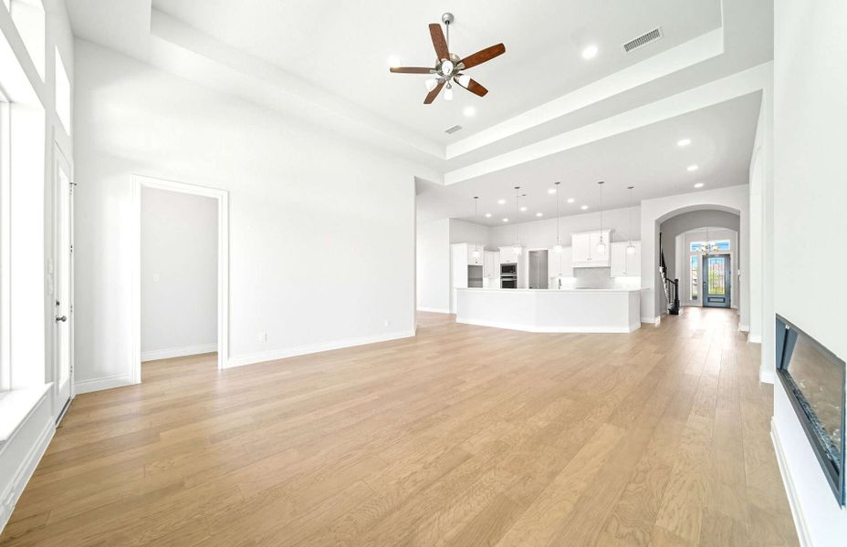 Representative unfurnished interior of a home built from the 3663 by Ravenna Homes in Artavia 70′, Conroe (Image 25).