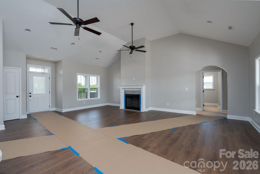 Spacious, unfurnished interior of a new home in , Salisbury (Image 14).