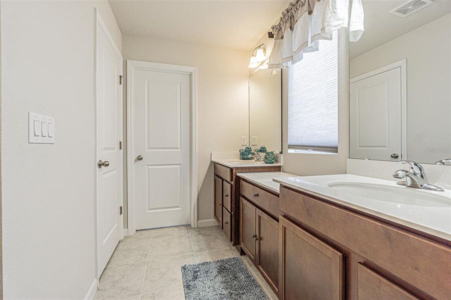 Furnished interior view inside a new home in , Spring Hill (Image 24). Furnished interior view inside a new home in , Spring Hill (Image 24).