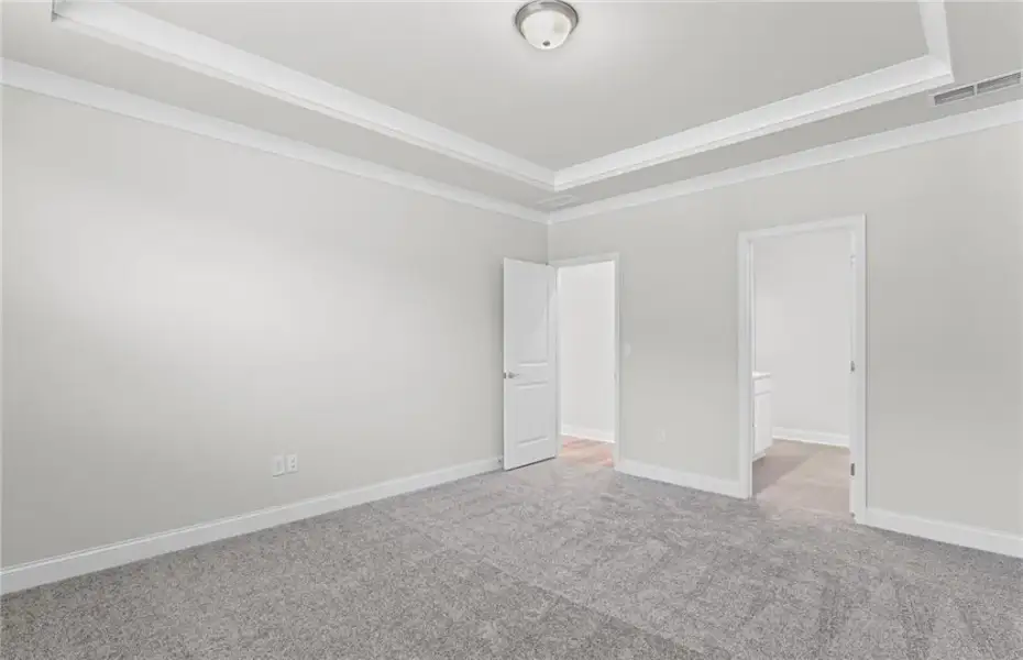 Spacious, unfurnished interior of a new home in Overland, Locust Grove (Image 35).