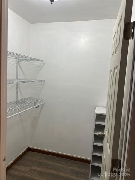 Spacious, unfurnished interior of a new home in , Belmont (Image 20).