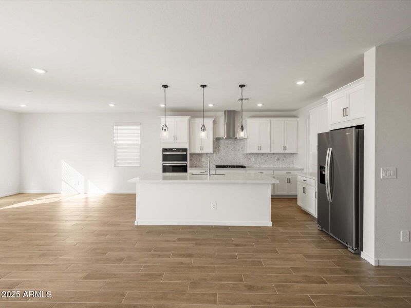 Included Light Fixtures Included Light Fixtures