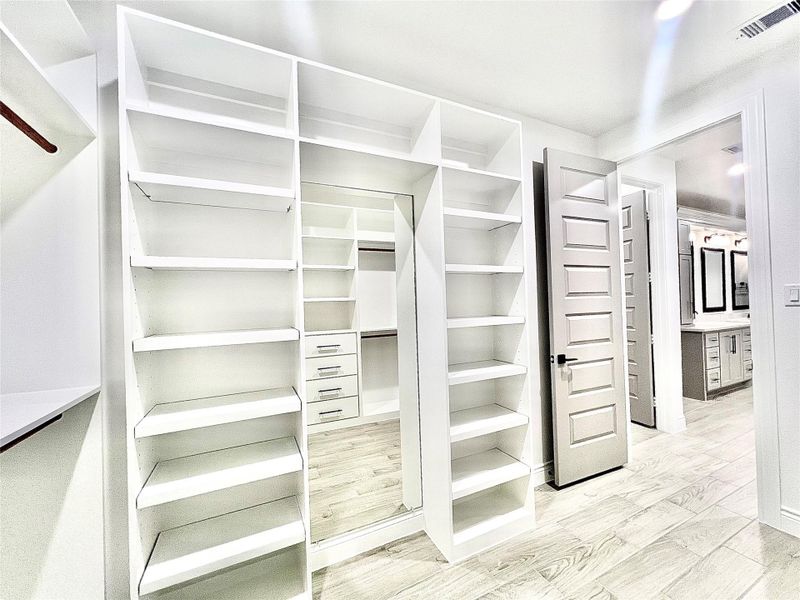 Image 30 of a home in .