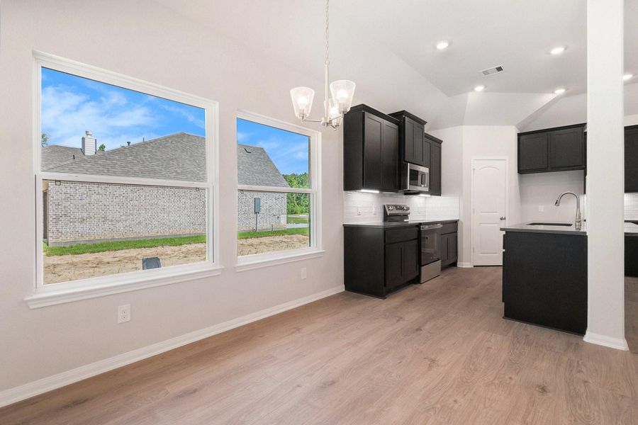 Image 27 of a home in Encino Estates. Image 27 of a home in Encino Estates.