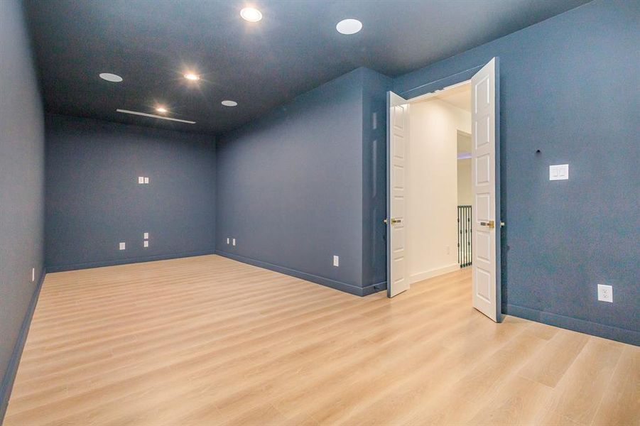 Spacious, unfurnished interior of a new home in , Colleyville (Image 31).