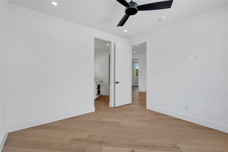 Spacious, unfurnished interior of a new home in Ferguson Place, Grapevine (Image 19). Spacious, unfurnished interior of a new home in Ferguson Place, Grapevine (Image 19).