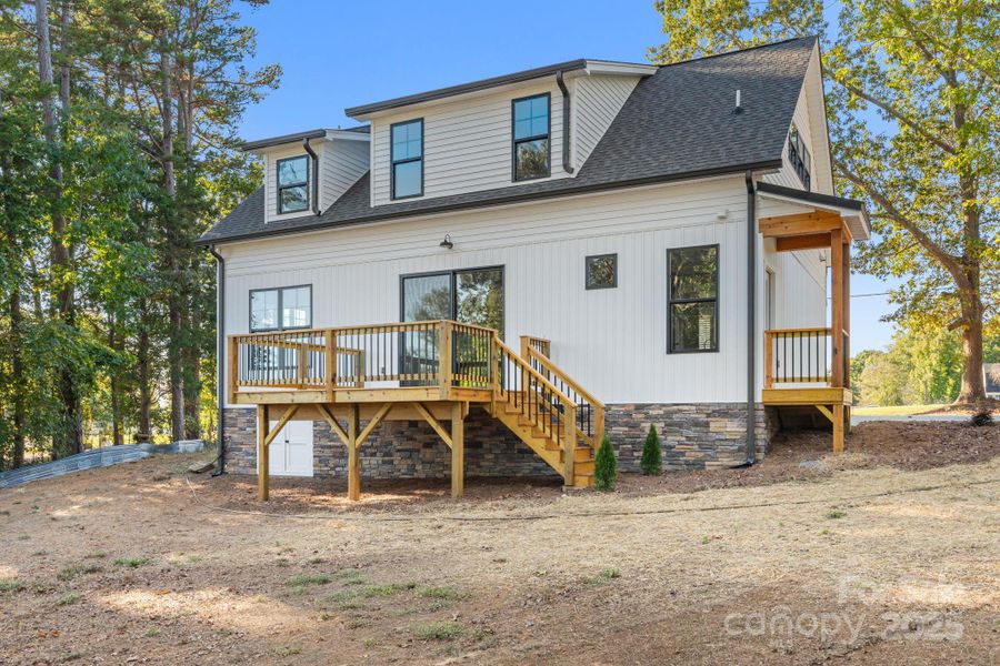 Exterior details and patio area of a home in , Lewisville (Image 27).