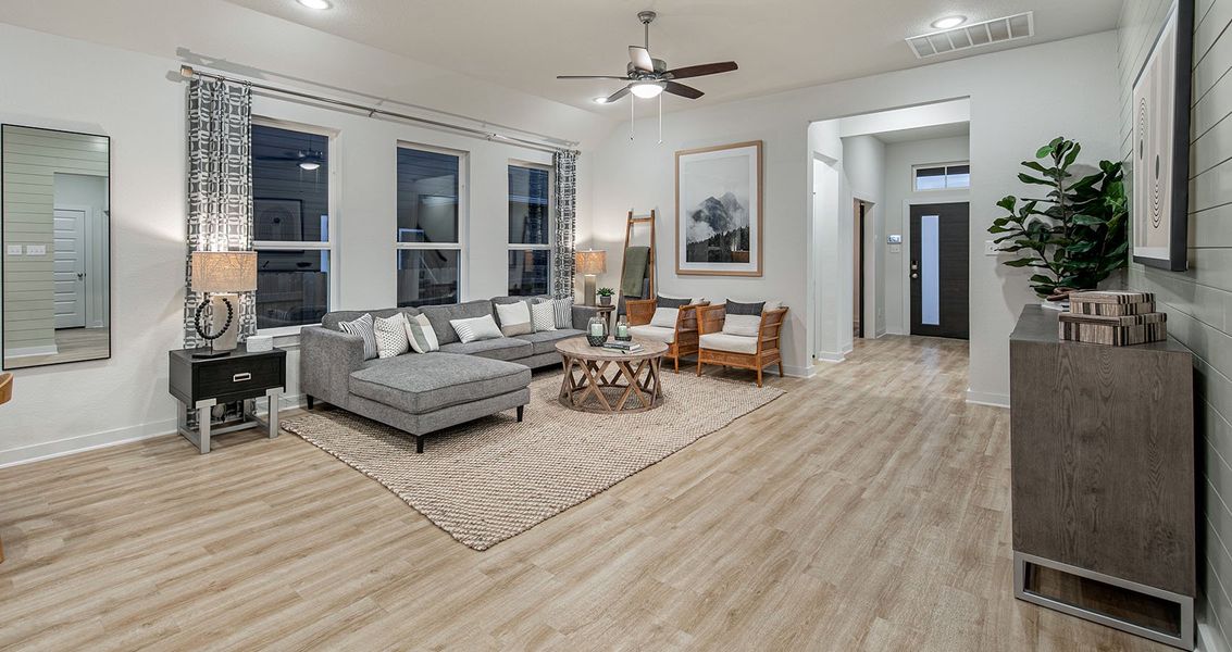 Furnished interior view inside a new home in Meyer Ranch, New Braunfels (Image 8).