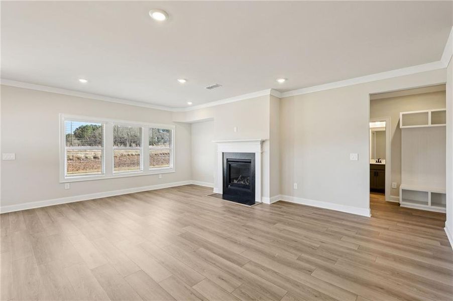 Spacious, unfurnished interior of a new home in River Pointe, Monroe (Image 41).