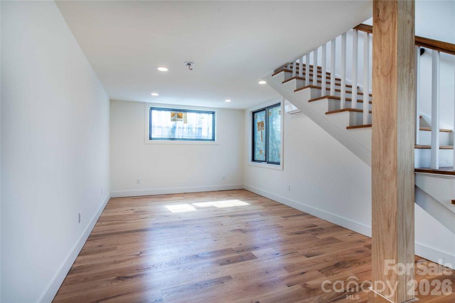 Spacious, unfurnished interior of a new home in , Brevard (Image 11).