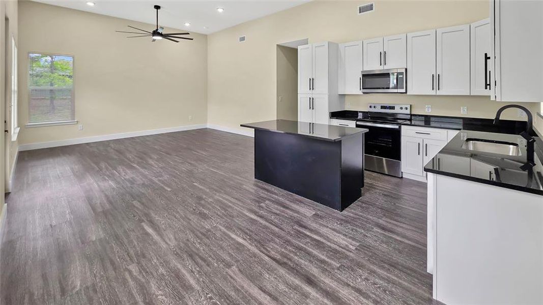 Furnished interior view inside a new home in , Mabank (Image 5).