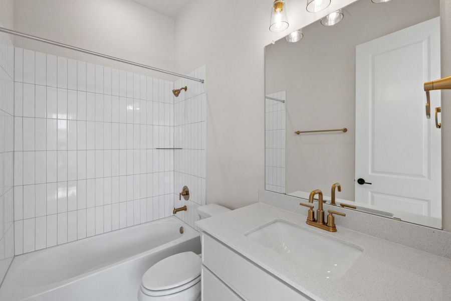 Representative furnished interior of a home built from the Ashlyn by Ashton Woods in Provence, Austin (Image 7).