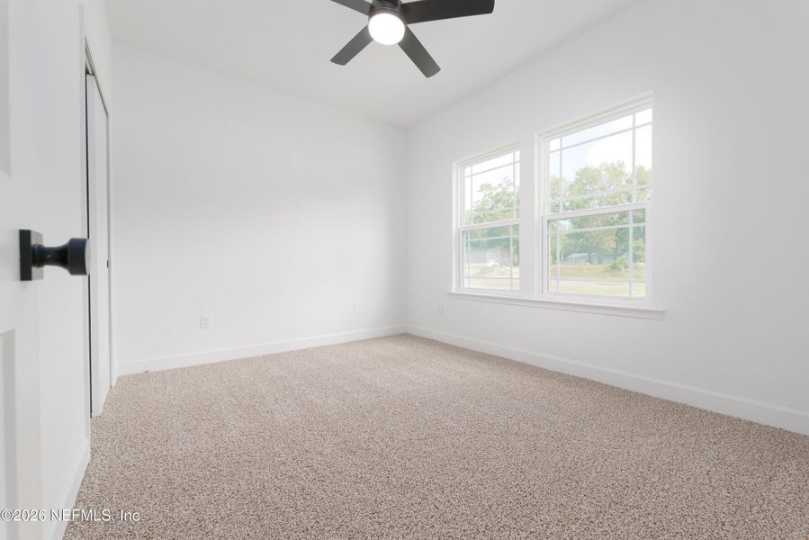Spacious, unfurnished interior of a new home in , Middleburg (Image 25).