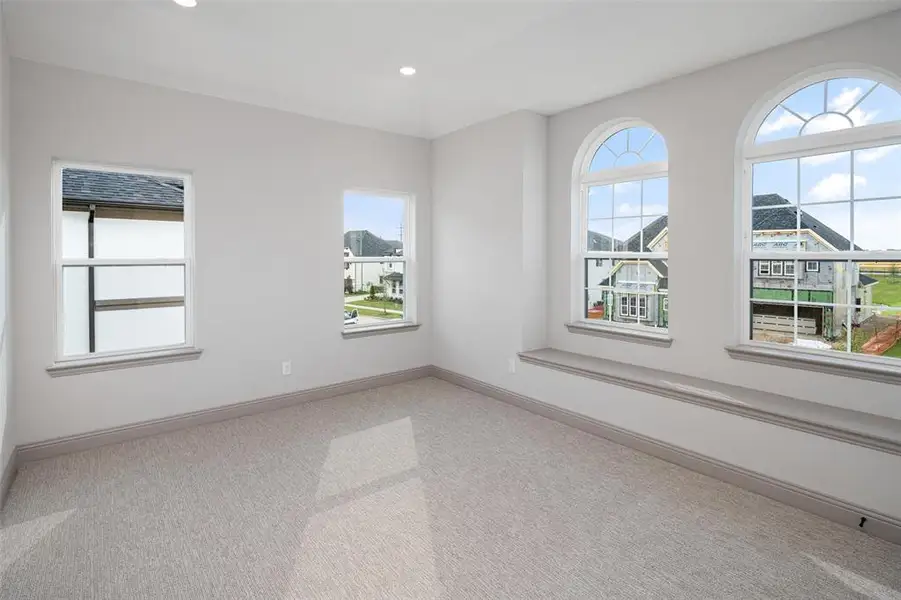 Spacious, unfurnished interior of a new home in , Frisco (Image 38).